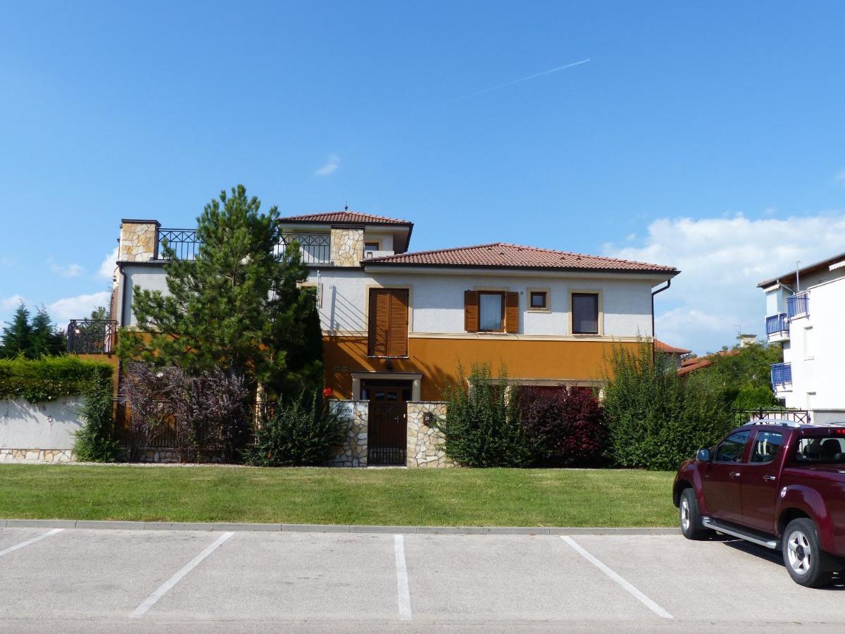 Toscana Lakeside Apartments I - II Family Friend 希欧福克 外观 照片